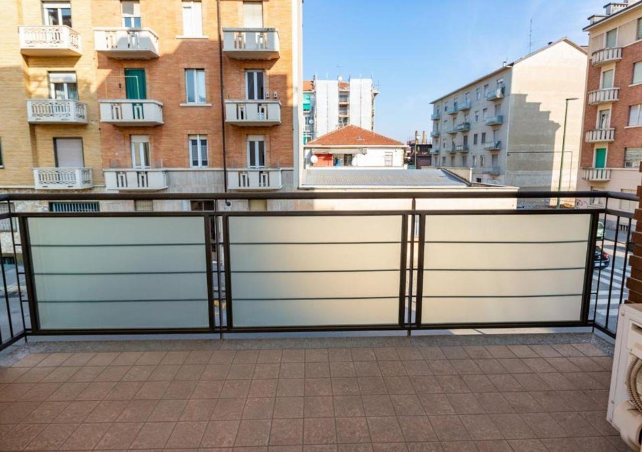 Comfy Cozy Apartment Close To Metro Turin Ngoại thất bức ảnh